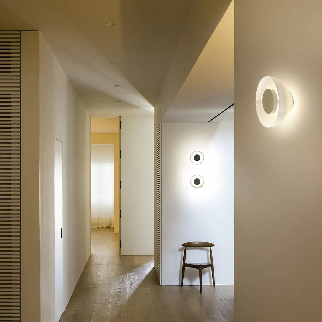 Aura Plus Wall Light