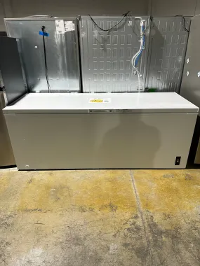 Brand New Frigidaire - 24.8 Cu. Ft. Chest Freezer - White MODEL: FFCL2542AW FRZ11236S