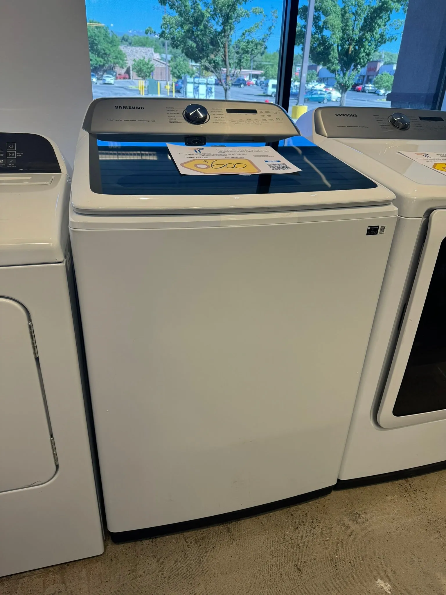 BRAND NEW SAMSUNG SMART TOP LOAD WASHER MODEL: WA52DG5500AW WAS10134R