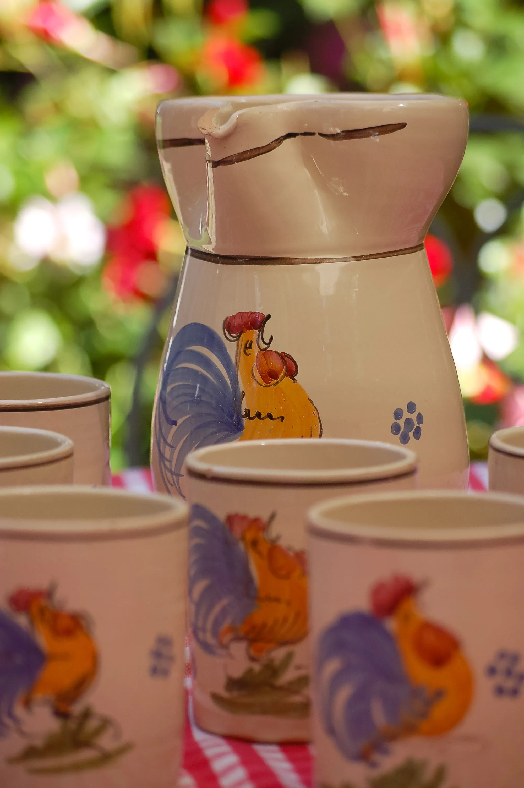 Italian vintage ceramic set from Puglia, 6 wine/coffee mugs and carafe 1980s , ceramic set with rooster from Puglia, Puglia rooster set