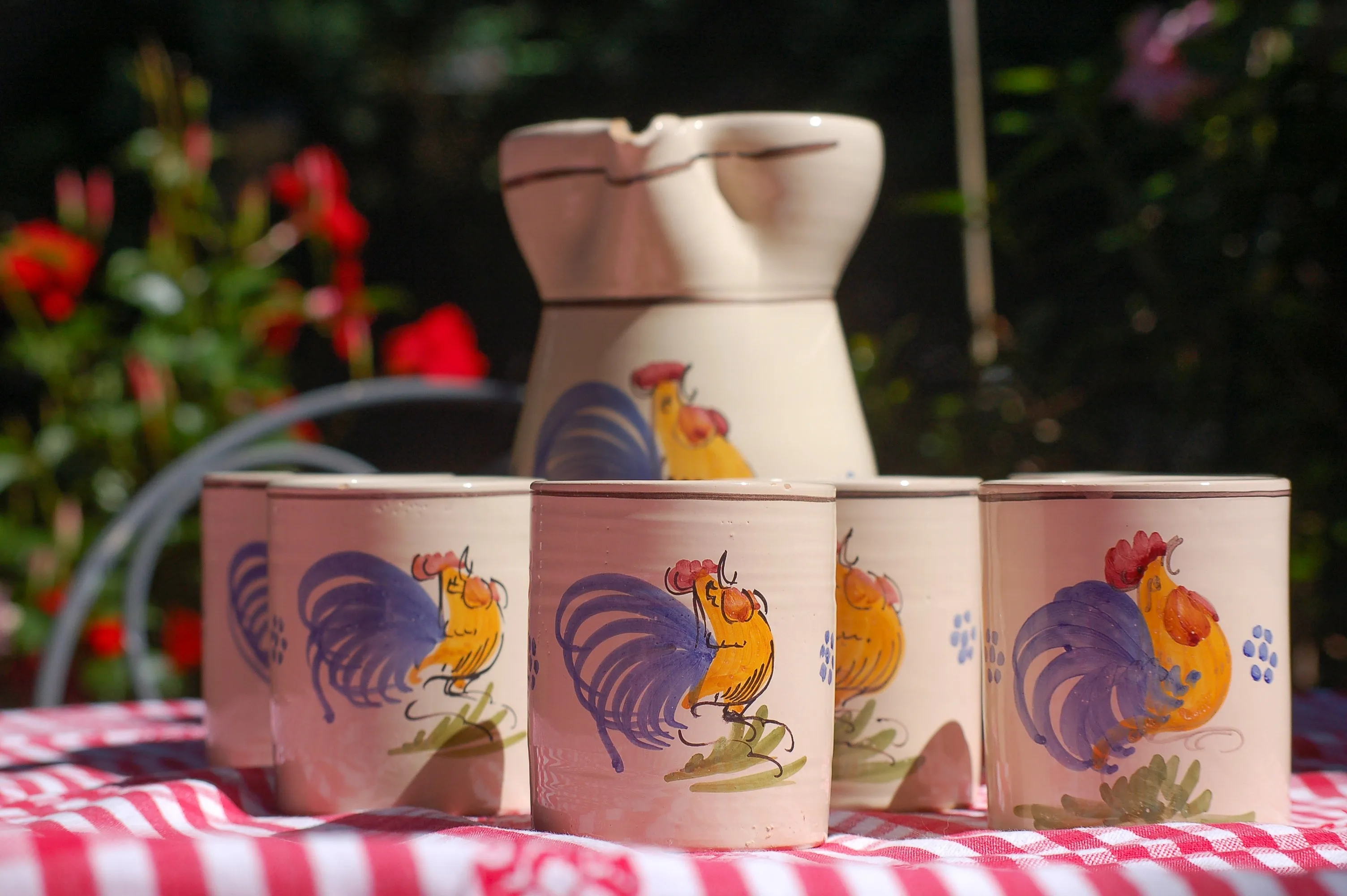 Italian vintage ceramic set from Puglia, 6 wine/coffee mugs and carafe 1980s , ceramic set with rooster from Puglia, Puglia rooster set