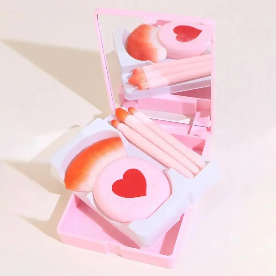 Majestic Pink Heart Makeup Brush